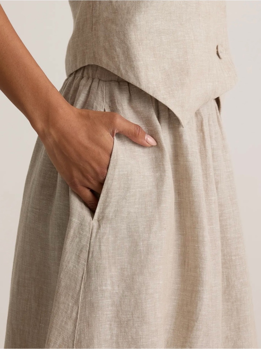 Quince Natural Beige Linen Maxi Skirt with Side Slit - Picture 3 of 7
